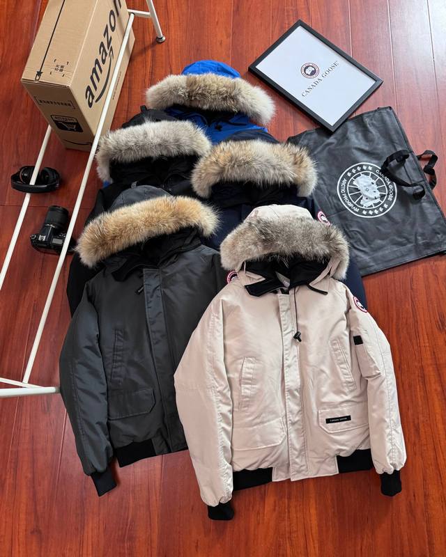Top-tier version with tote bag, Amazon packaging box, +10. Canada Goose Chilliwa