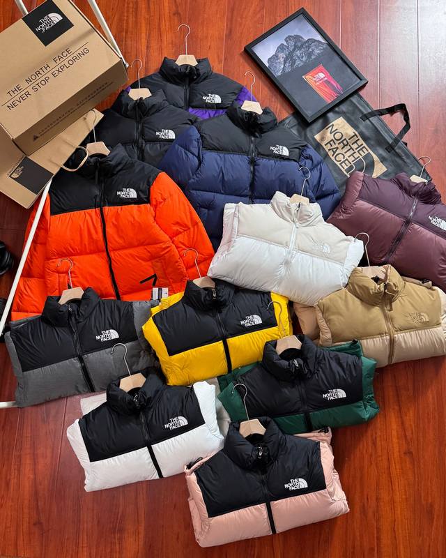 Available for replica version with chip sensing. Comes with a tote bag and North