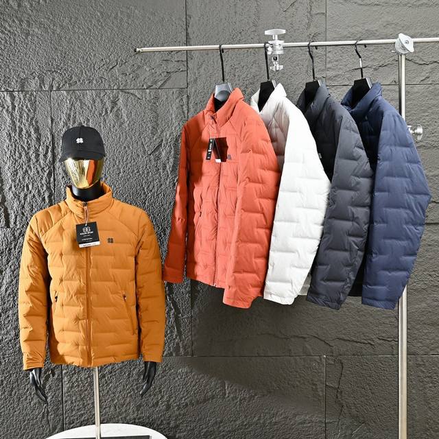 Kolon Winter Outdoor Stand-up Collar Down Jacket! This down jacket combines warm