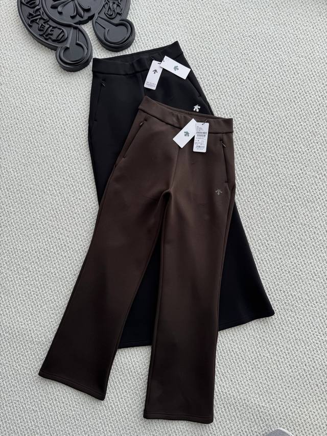 Available on the official website at retail price 1. Descente Women's Training s