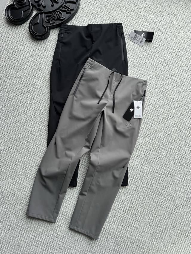 Descente Men's Training Pants - Waterproof and Breathable Woven Sports Pants (Dd