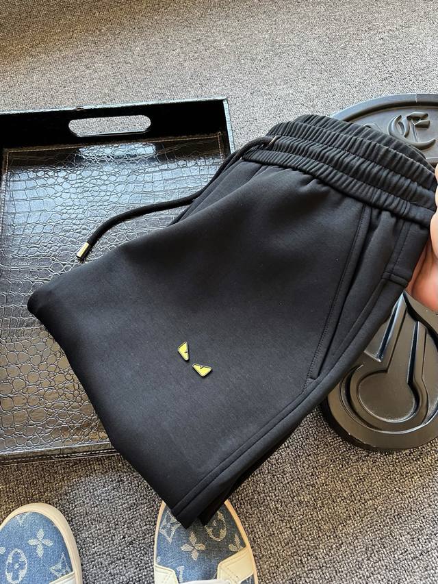 Boutique Quality! Ddd's Popular Bestseller! Fendi Monster Mini Monster High-End