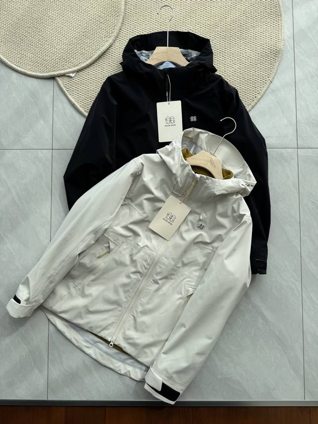 Authentic Women's Outdoor Sports Softshell 3-in-1 Jacket, Level 1 Water Repellen