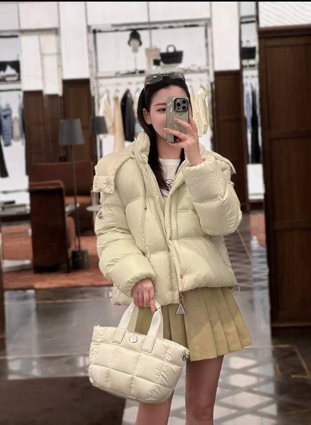 New Arrival! Moncle* Custom-made Moncle down jacket, 2025 style, thick, short, f