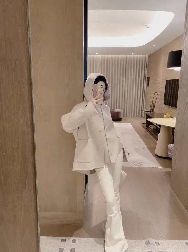 New Arrival! Miu Miu Cashmere Coat + Cashmere Vest Set. High quality, includes a