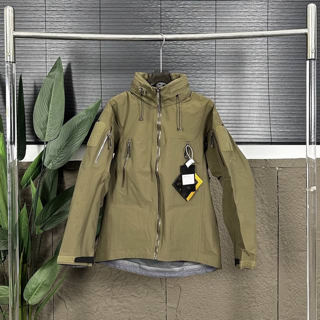 10 Free Cleaning Agent Style No.: Dj1270 Arc'teryx Leaf Alpha Gen2 Hardshell Jac