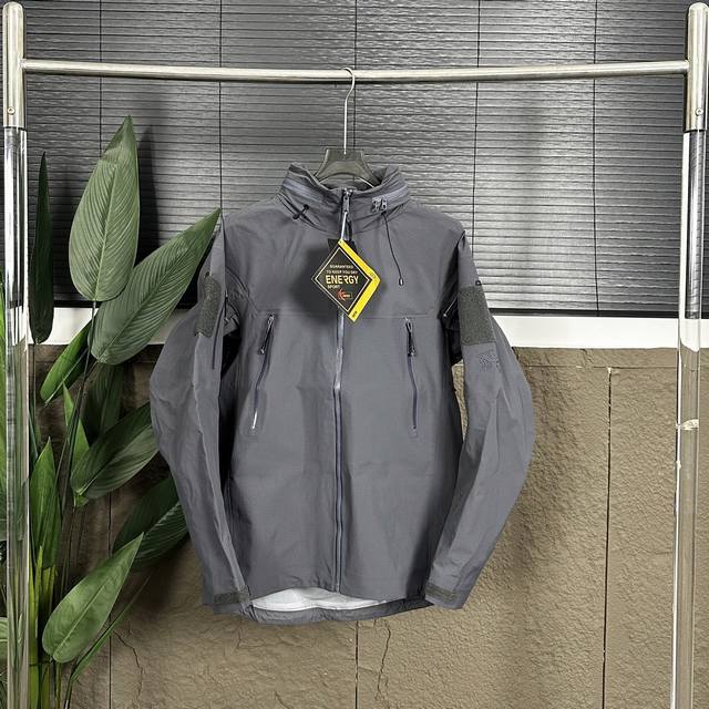 10 Free Cleaning Agent Style No.: Dj1270 Arc'teryx Leaf Alpha Gen2 Hardshell Jac