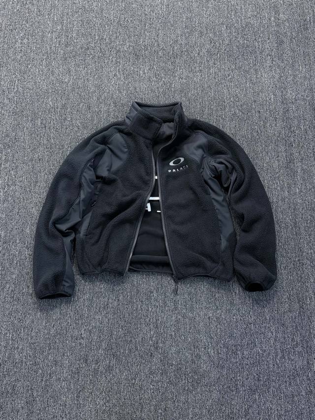 Palace X Oakley Collaboration Embroidered Stand Collar Fleece Jacket (Ddd) This