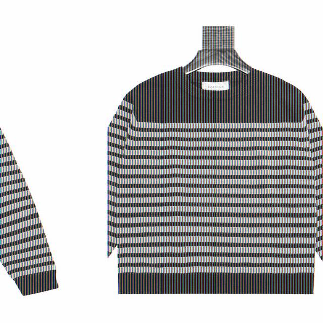 Gucci Logo Jacquard Crew Neck Knit Sweater This sweater from the Italian luxury