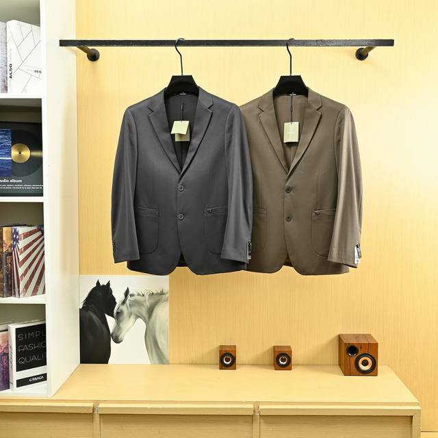 New Arrival, Style No. X2597 Tom Ford 25S Autumn/Winter New Arrival Suede High-F