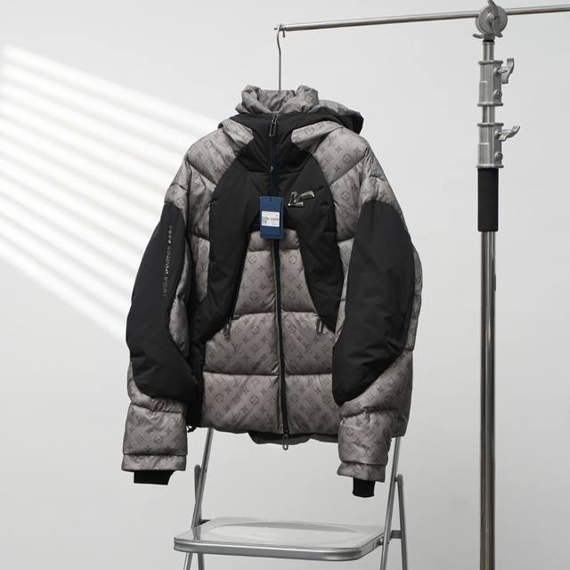 Color-changing Louis Vuitton | Lv monogram gradient hooded down jacket Color: Gr