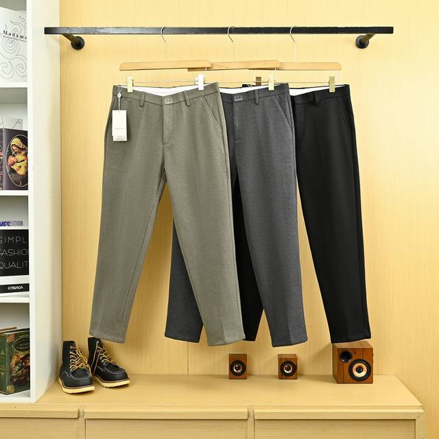 New Arrival, Style No. X2592 Gucci 25S Autumn/Winter Brushed Classic Bestselling