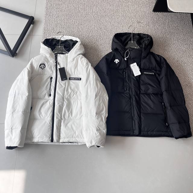 Descente hooded down jacket, unisex and couple style. - Fabric: Made with origi