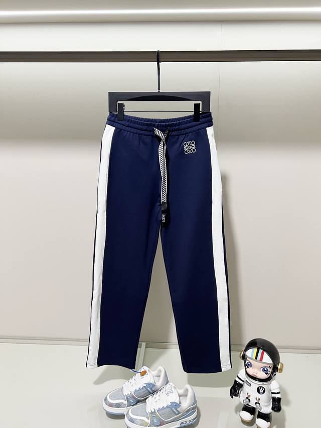 Loewe Custom Fabric Suit Casual Sweatpants Color-blocked design with embroidered