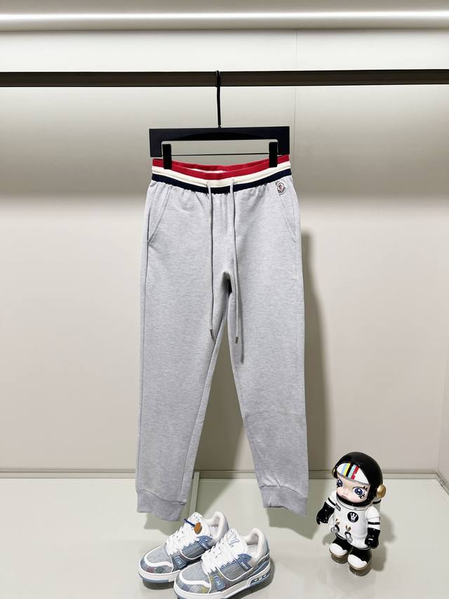 Moncler Custom Fabric Suit Casual Sweatpants Simple sleeve brand logo badge ribb
