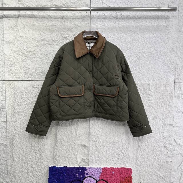 Miu 25 Autumn/Winter Short Diamond Pattern Cotton Coat This Miu 25 Autumn/Winter