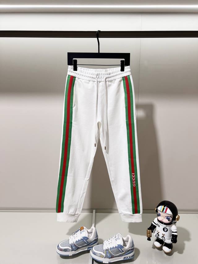 Gucci Custom Fabric Suit Casual Sweatpants Classic logo red and green ribbon emb