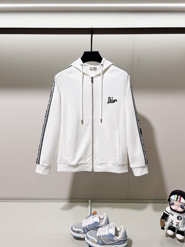 Dior Custom Fabric Zippered Hooded Jacket (Ddd) Features embroidered logo on the