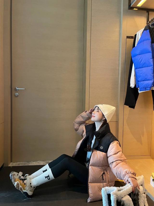 Lululemon Couple Outfits - So Sweet! Lululemon 2025 Pink and Black Puffer Jacket