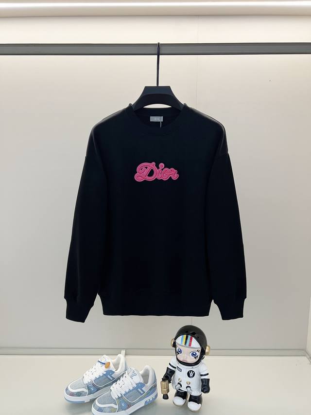 Dior 420g 100% Cotton Crew Neck Sweatshirt. Features simple neon embroidered log