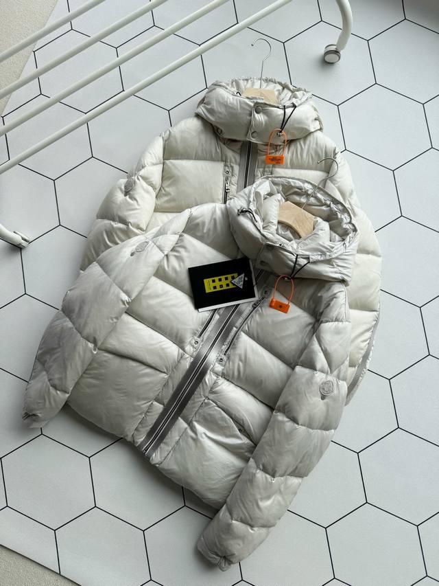 Top-tier version supports chip sensing | Moncler Co-branded Limited Edition Down