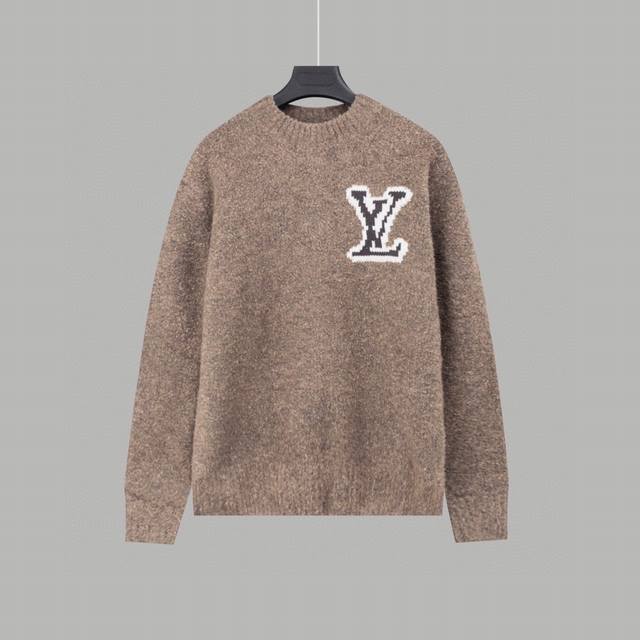 Lv Fw Latest V-Neck Jacquard Pullover Sweater. This sweater is made of 37% wool,