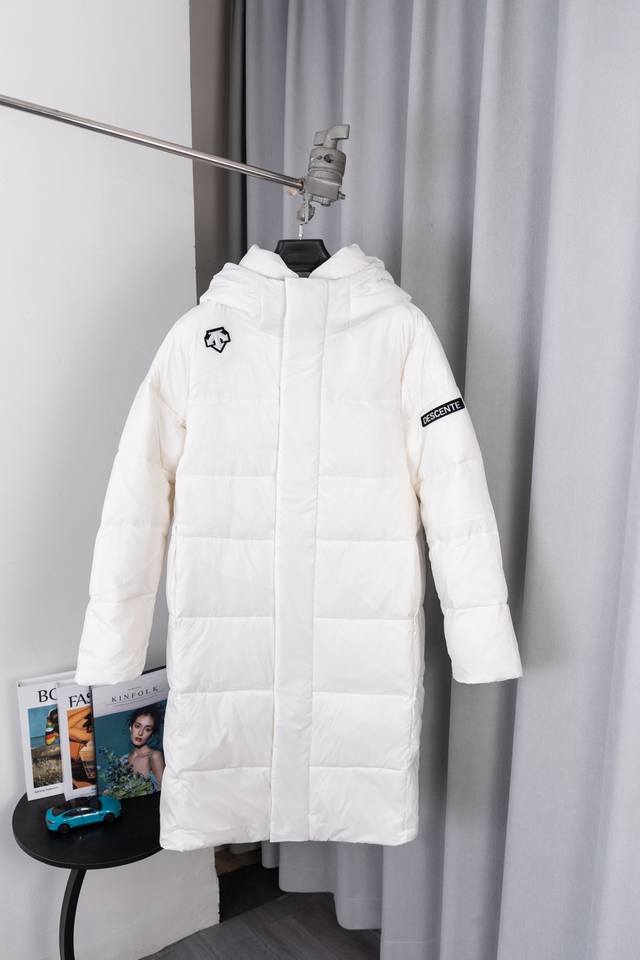 Style No.: C08 Exclusive High-Quality Descente Long Down Jacket for Men and Wome