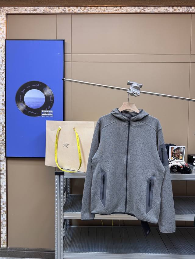 Arc'teryx Covert Cardigan Men's Hooded Zip-Up Fleece Jacket As the chill gradual