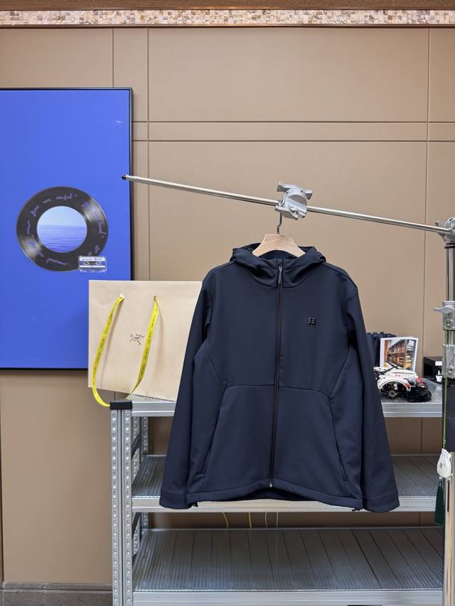 Kolon Men's Softshell Jacket, Windproof, Water-Repellent, Breathable, Durable, F