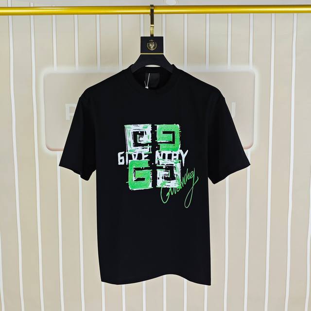 G*Venchy 2025 Spring/Summer New Arrival Men's Crew Neck Short Sleeve T-Shirt, Or G*Venchy 2025 Spring/Summer New Arrival Men's Crew Neck Short Sleeve T-Shirt, Or