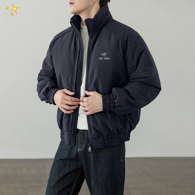 Offering Arcteryx new men's and women's outdoor windbreaker, stand-up collar, fl