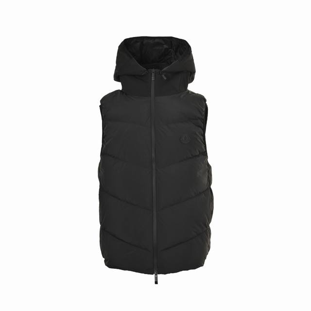 Moncler 25Fw Silicone Badge Down Vest (Ddd). Made of 100% nylon, this vest featu