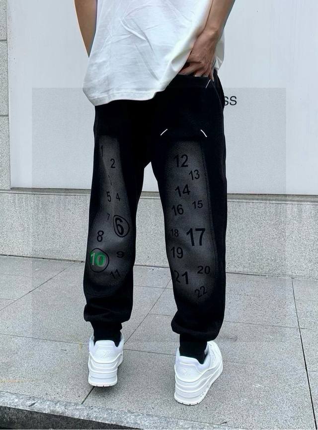 Product Name: Maison Margiela Mm6 2023 Autumn/Winter New Pocket Logo Four-Corner