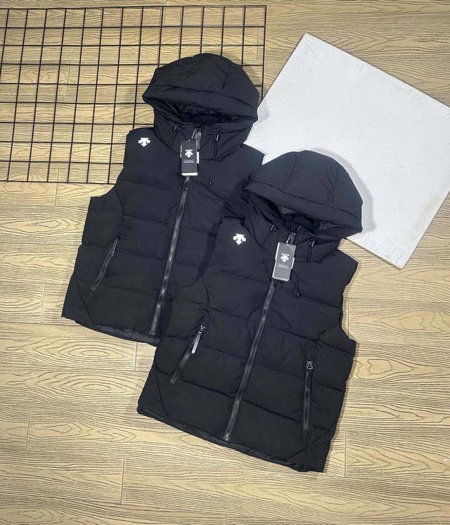 Descente Winter Training and Fitness Vest, Men's and Women's Heat Navi Series Do