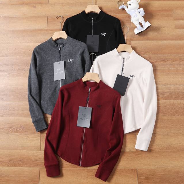 Women's Arc'teryx Wool Warm Slim Waist Jacket (Ddd) Product Features: Made with