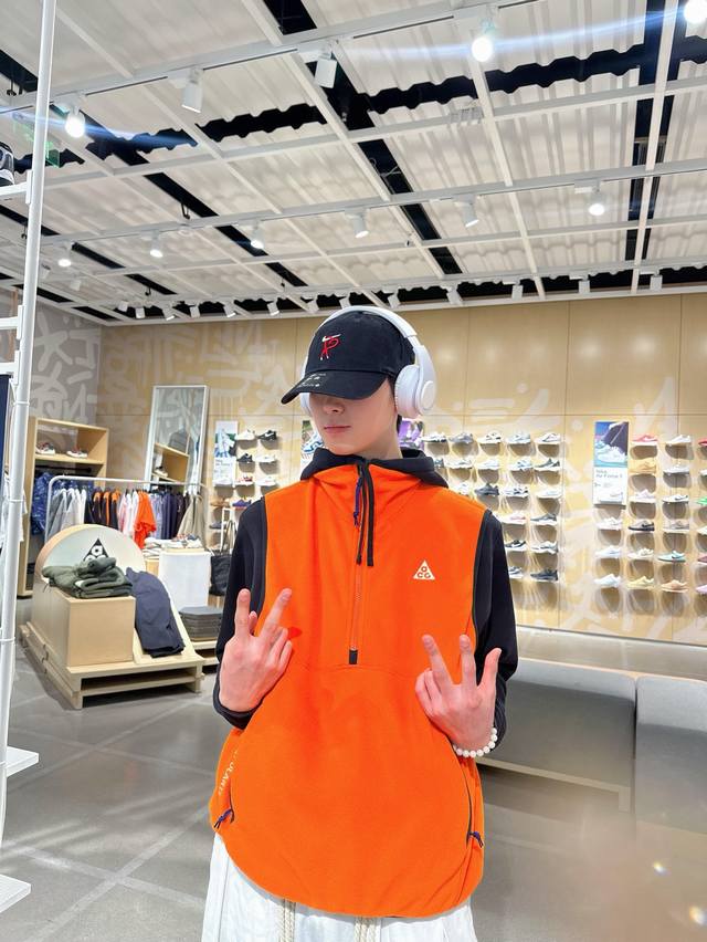 8115 "Layering essential, Acg all-weather gear." The entire garment features 4-n