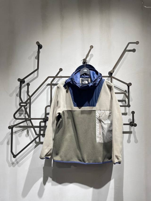 8096 Custom The North Face. The North Face is an outdoor brand founded in the Un