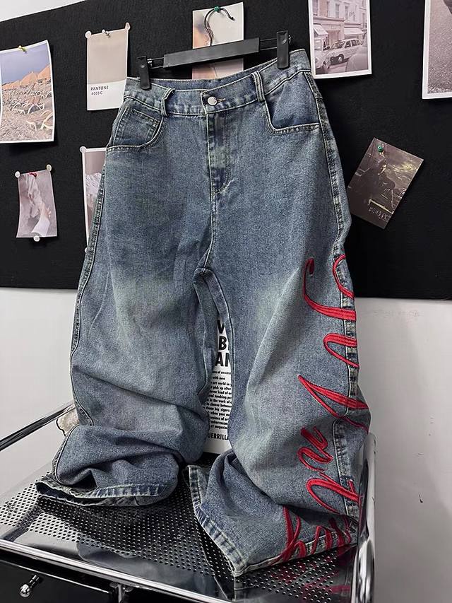 Style No. Xk3626 American Retro Letter Embroidery Washed Scimitar Jeans, unisex