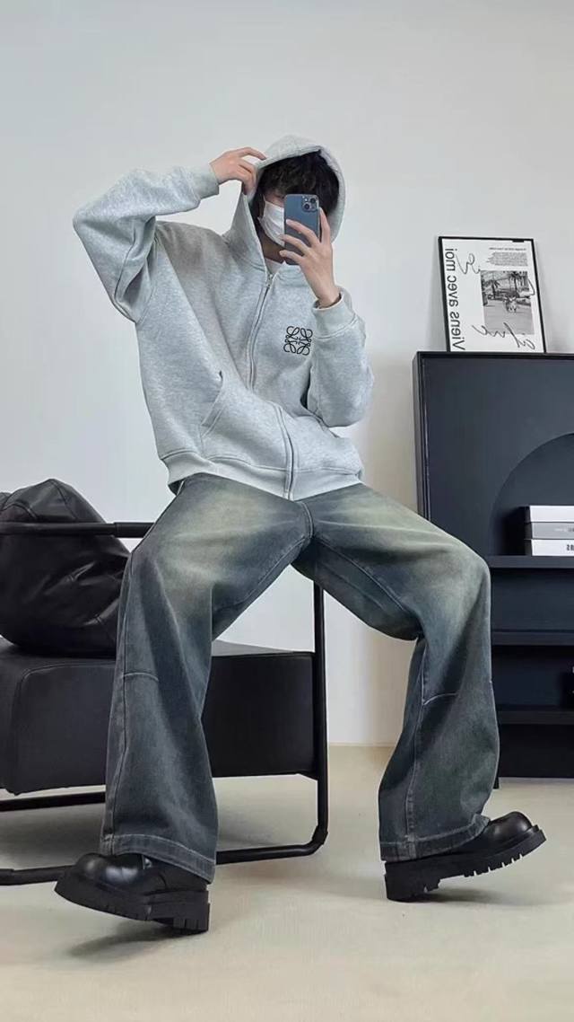 Heavyweight Embroidery! Loewe Versatile Drop-Shoulder Wide-Shoulder Hoodie Cardi Heavyweight Embroidery! Loewe Versatile Drop-Shoulder Wide-Shoulder Hoodie Cardi