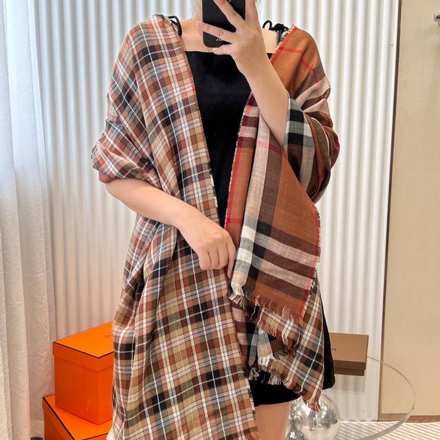 Comes with full gift box packaging + 10 Burberry latest hot-selling scarf, top-q