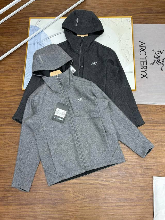 Priced from Ddd, Ddd's new autumn/winter unisex couple's matching bird hooded ja