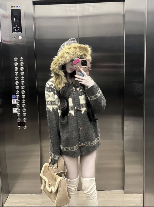 New Fair Isle Series Fur Collar Knit Sweater with Horn Buttons, Thick Wool Coat