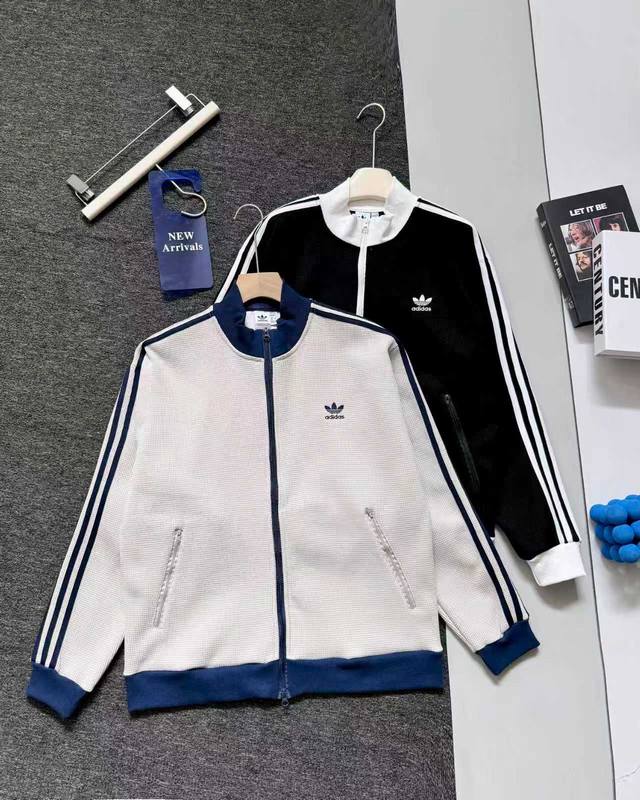 Real shot details Adidas Originals Track Top SS25 Knit Brand Logo Three Stripes