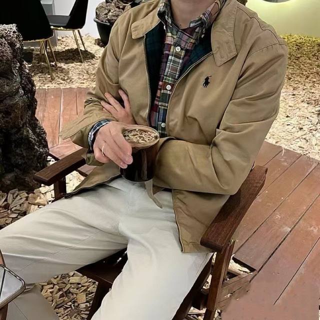 Ralph Lauren Classic Unisex Zip-Up Jacket - Available in three colors. High-qual