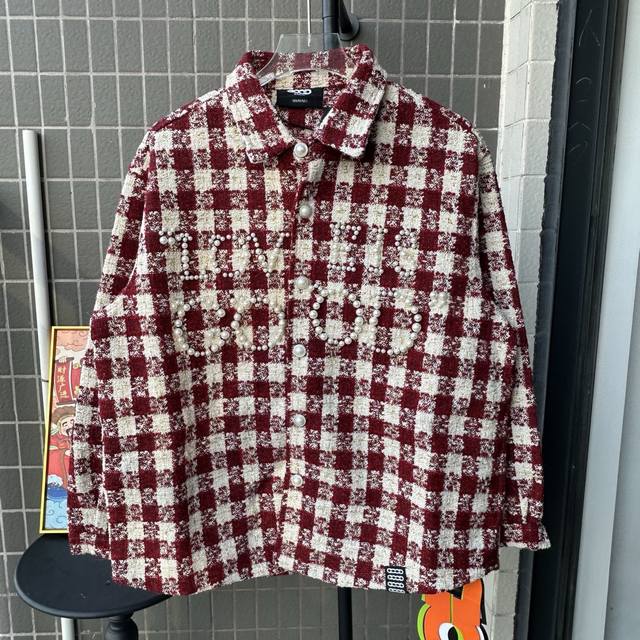 Style No.: Tt99 Goodbrand New Pearl Letter Chanel-Style Couple Casual Shirt Jack
