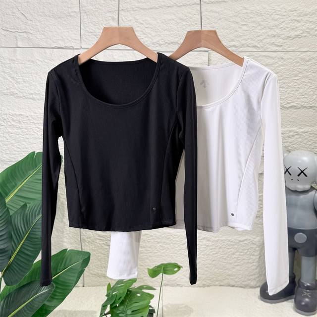 Exclusive Premium Descente Women's Low-Cut Base Layer Top, Women's Long-Sleeved