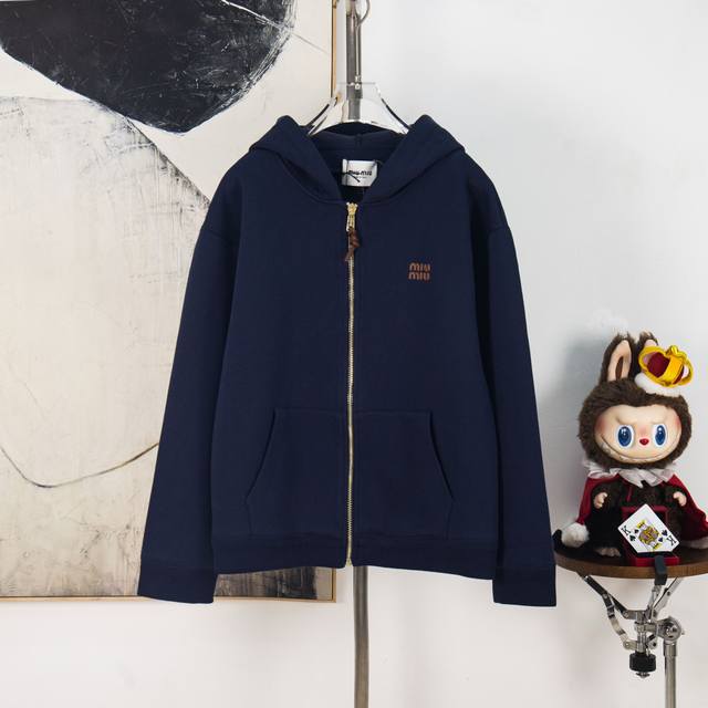 Zp Version [Exclusive Supply] Miumiu Small Leather Label Embroidered Zipper Hood