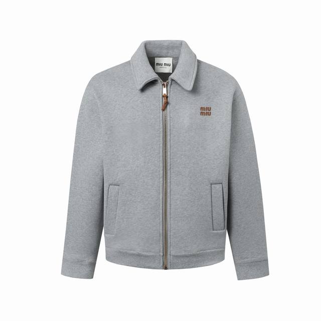 Official 1:1 replica quality Miu Miu letter embroidered air-layer zip-up jacket.