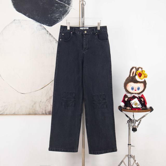 Zp Version [Exclusive Supply] Loewe Embroidered Washed Distressed Denim Jeans. F
