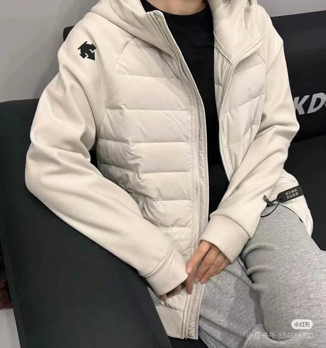 New Arrival! Descente Patchwork Hooded Down Jacket, Lightweight Couple Style. Fe